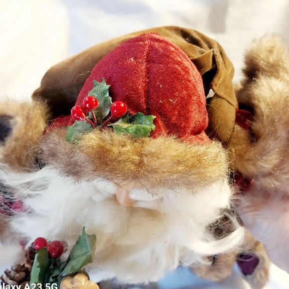 Handcrafted Santa Claus Decor With Faux Fur & Velvet Standing Holiday Figure San - Picture 9 of 11